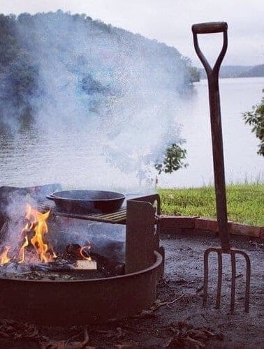 fire cooking on the lake