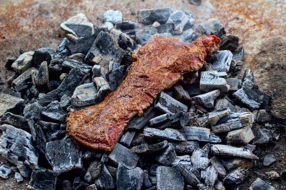  Skirt steak on the coals. 