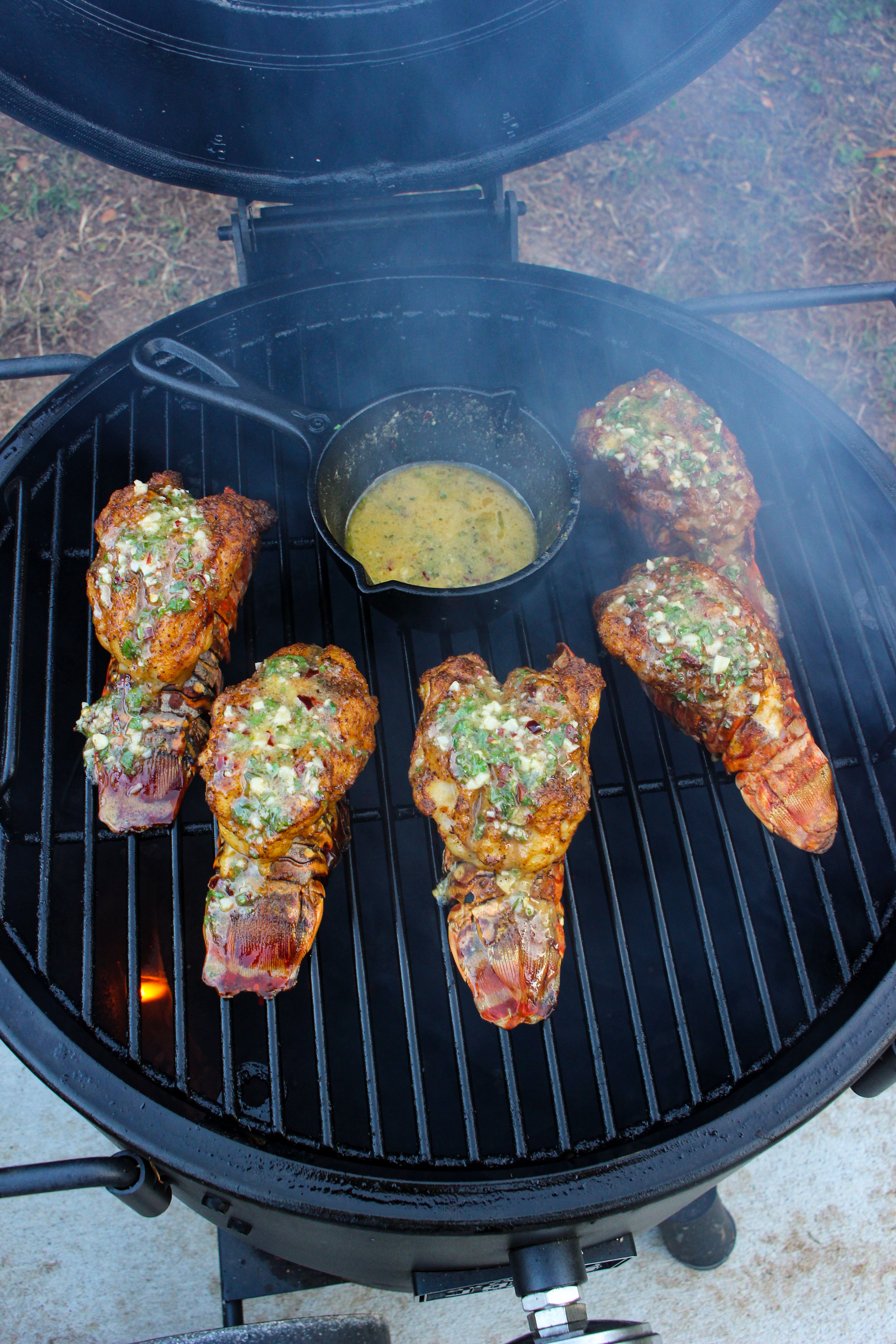 The lobster is finished with the butter 10 minutes before removing from the heat. 