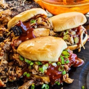 Korean Pulled Pork Belly on the buns and served.