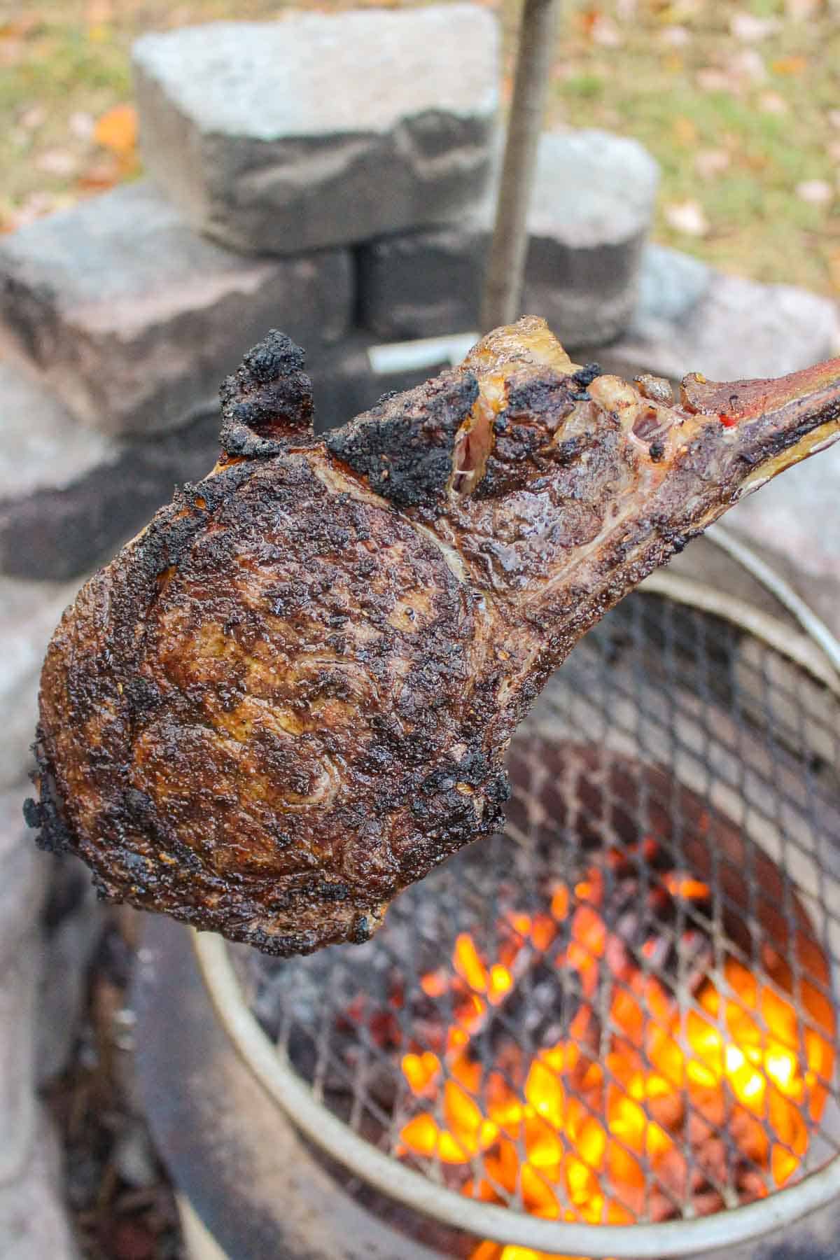 A close up of the crush on the tomahawk steak.