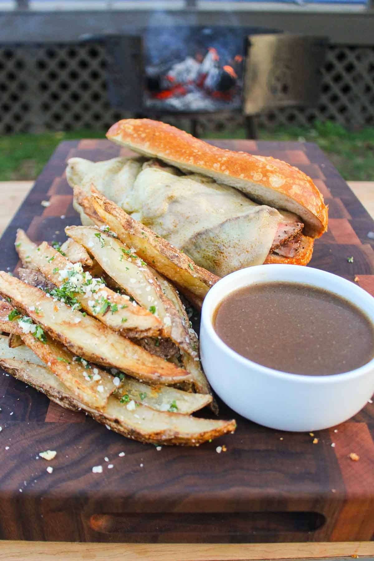 One final shot of the grilled French dip