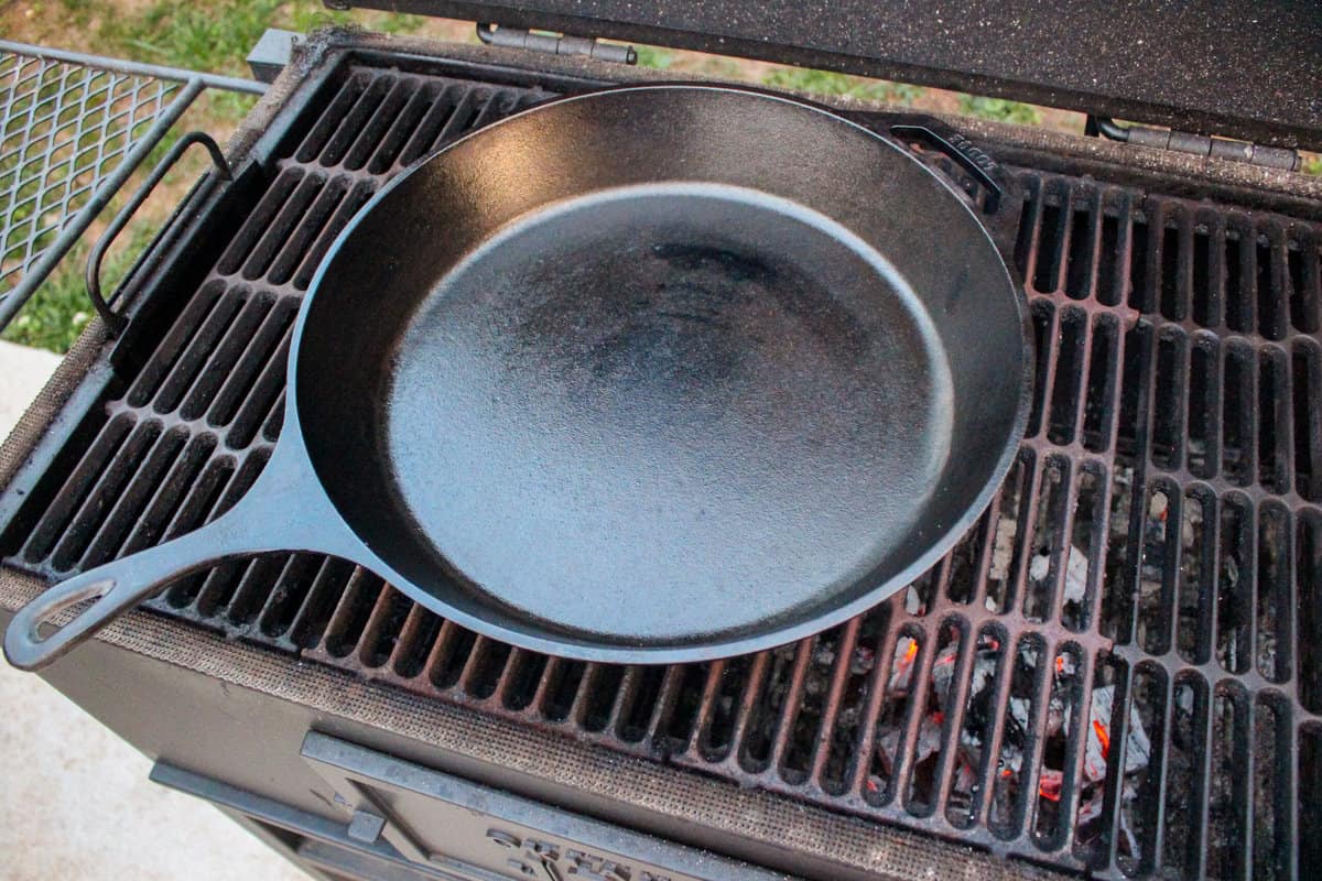 A pretty, clean pan ready to cook with on the grill.